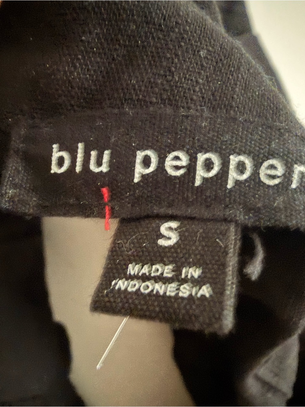 Blu Pepper Black Button-Down Short Sleeve Top - Picture 3 of 3